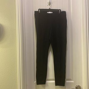 Old Navy Stevie black leggings. Size large.